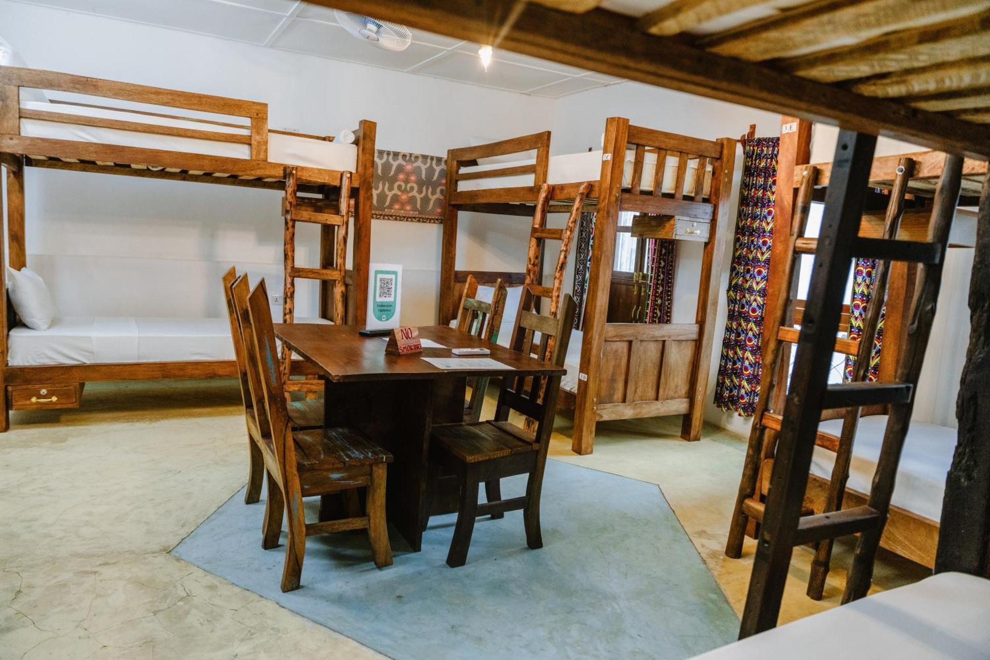 Shoki Shoki Guest House Занзибар Экстерьер фото