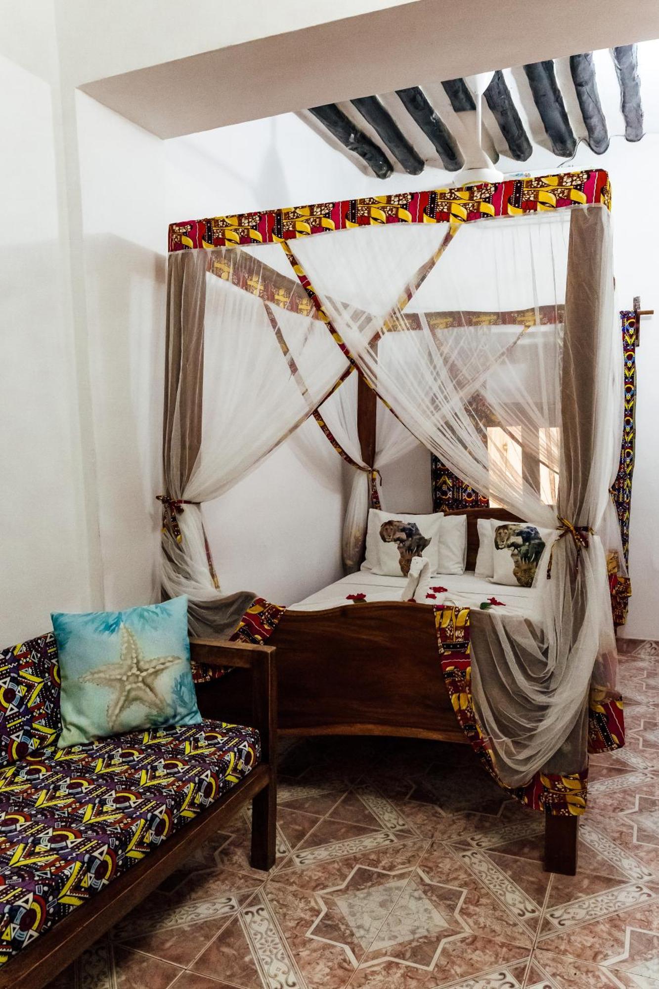 Shoki Shoki Guest House Занзибар Экстерьер фото