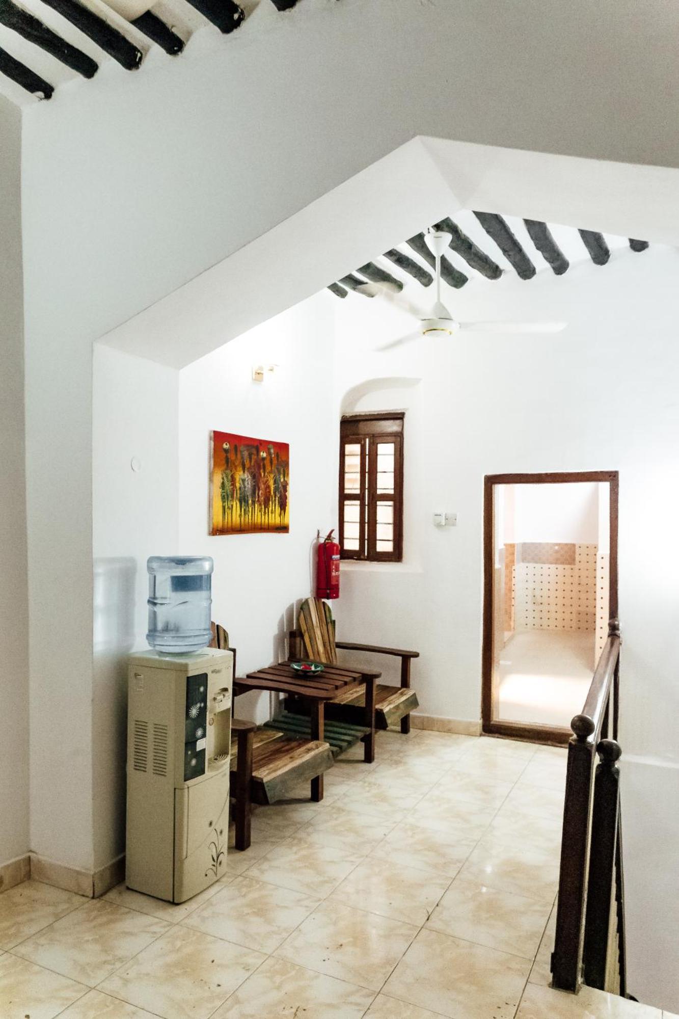Shoki Shoki Guest House Занзибар Экстерьер фото